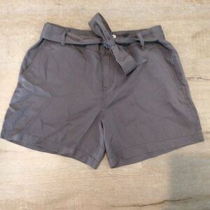 “CALVIN KLEIN JEANS” - ARMY GREEN SHORTS